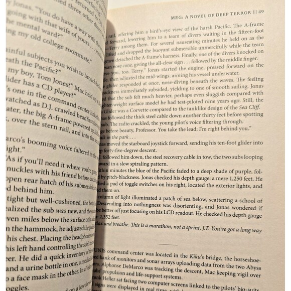 MEG: A Novel of Deep Terror (MEG, 1) - Paperback By Alten, Steve - VERY GOOD - Picture 8 of 10